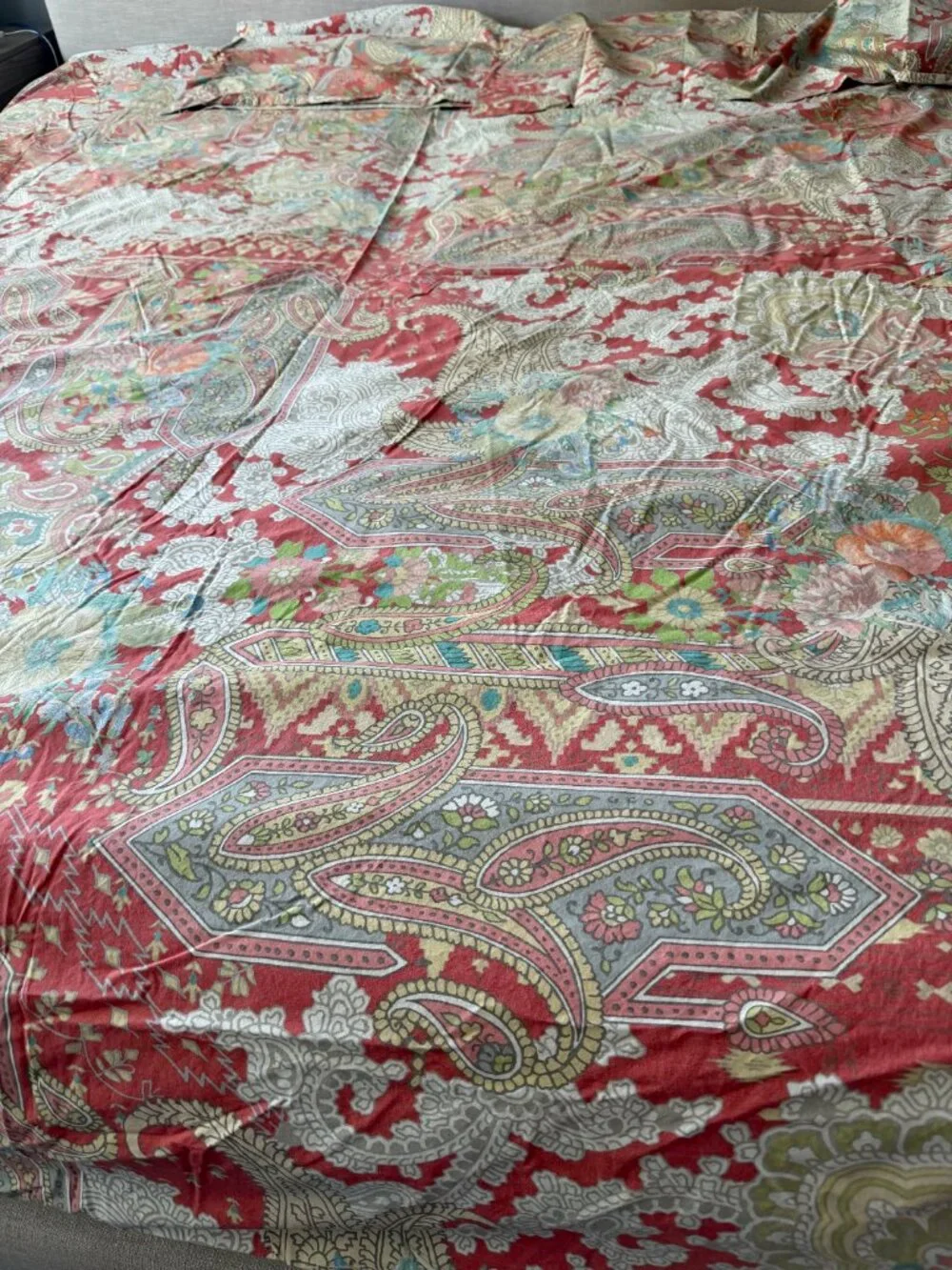 Pottery Barn King Duvet Cover and shams